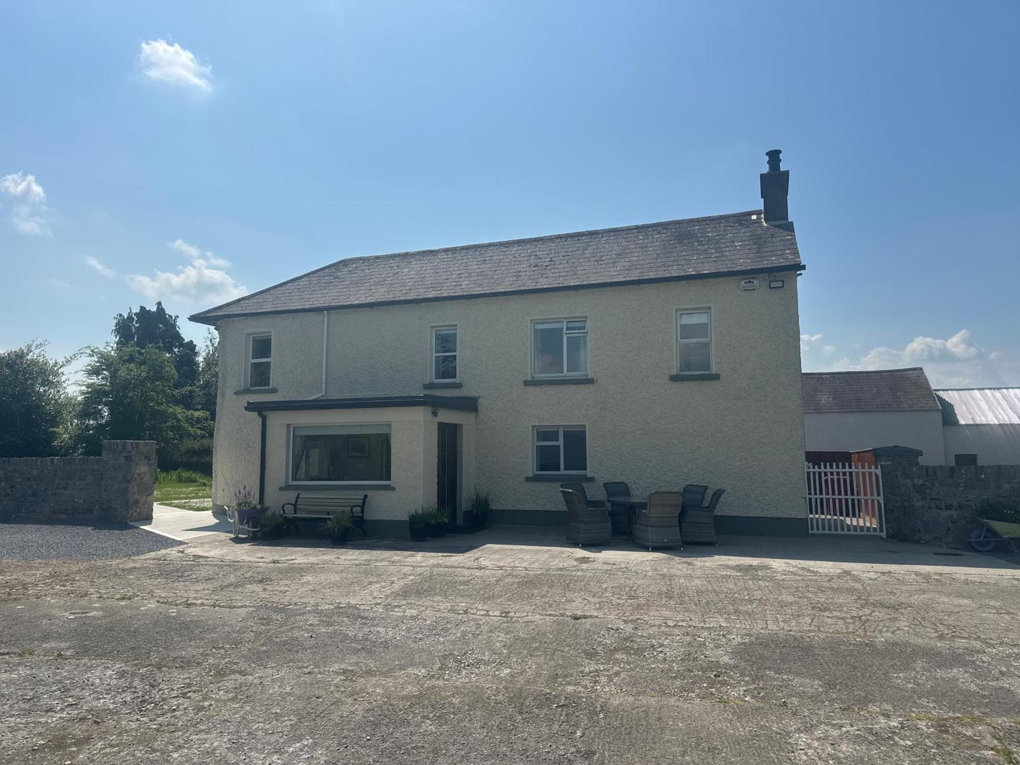 Beautiful Farmhouse An Hour'S Drive From Four Irish Cities Клонмел Экстерьер фото
